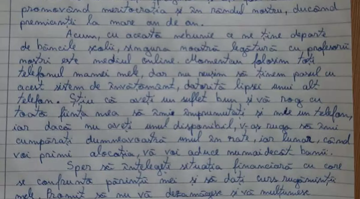 O elevă din Vaslui îi cere primarului să-i cumpere smartphone pentru cursurile online. Promite că i-l va plăti din alocație