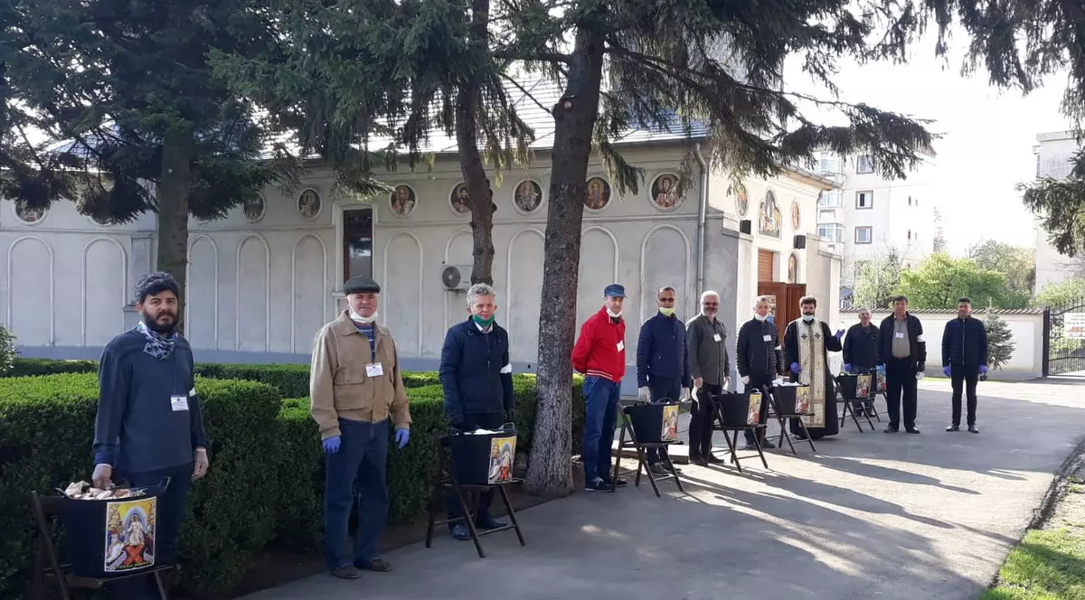 O parohie din Tecuci le-a transmis credincioșilor mesaje audio spirituale prin WhatsApp în starea de urgență