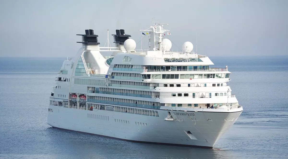 Români repatriați de pe nave de croazieră din Barbados, unde au fost izolați de coronavirus