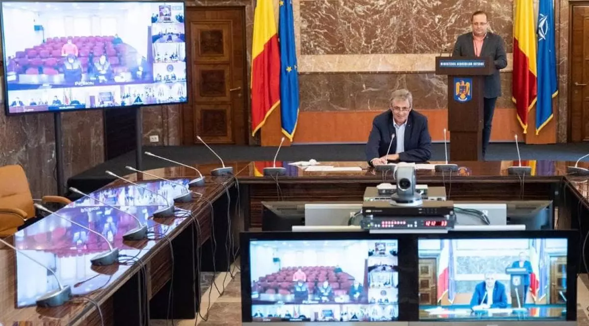 Marcel Vela mulţumeşte colegilor din MAI pentru gesturile umanitare făcute în perioada Paştelui: “Mă înclin”