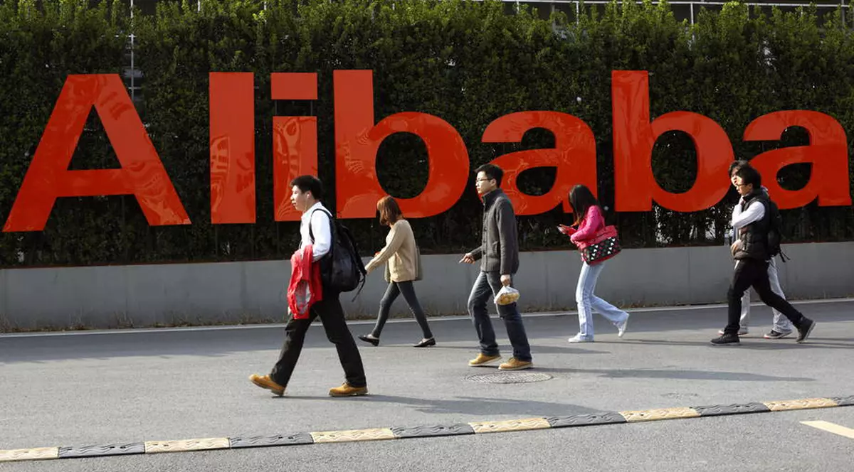 Aplicația care notează cetățenii în funcție de stilul de viață va fi lansată în China. Cum ți se scad puncte dacă bei sau fumezi, cum îți crește cota dacă dormi