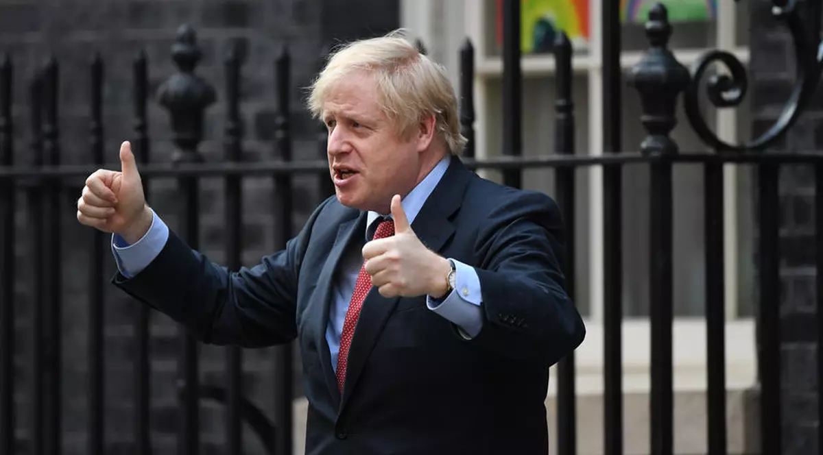 Boris Johnson prelungește carantina în Marea Britanie până la 1 iunie, cel puțin. Ce măsuri de relaxare au fost anunțate