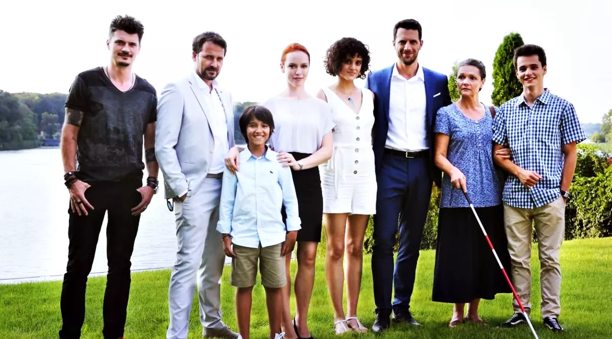 Pandemia de Covid-19 a schimbat scenariul serialului ”Vlad”. Aproape toate scenele se filmează în exterior și a fost limitată interacțiunea actorilor