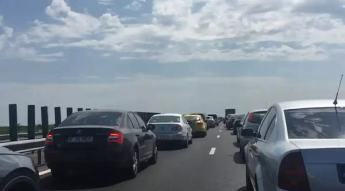 Autostrada A3, A2 și DN1 sunt aglomerate, duminică seara. Se întorc turiștii de la munte și de pe litoral