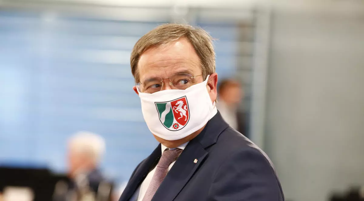 Prim-ministrul din Renania de Nord spune că nu a intenţionat să învinovăţească lucrătorii din România şi Bulgaria, infectaţi cu coronavirus