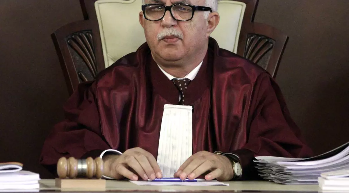 Fostul președinte CCR Augustin Zegrean: Impozitarea suplimentară a pensiilor speciale încalcă Constituția