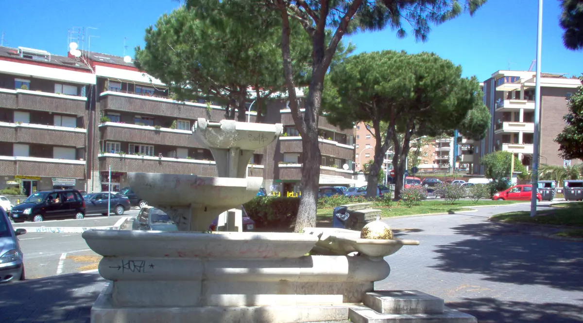 Un român a jefuit un italian folosind un pistol de jucărie. Unde a fost prins de carabinieri