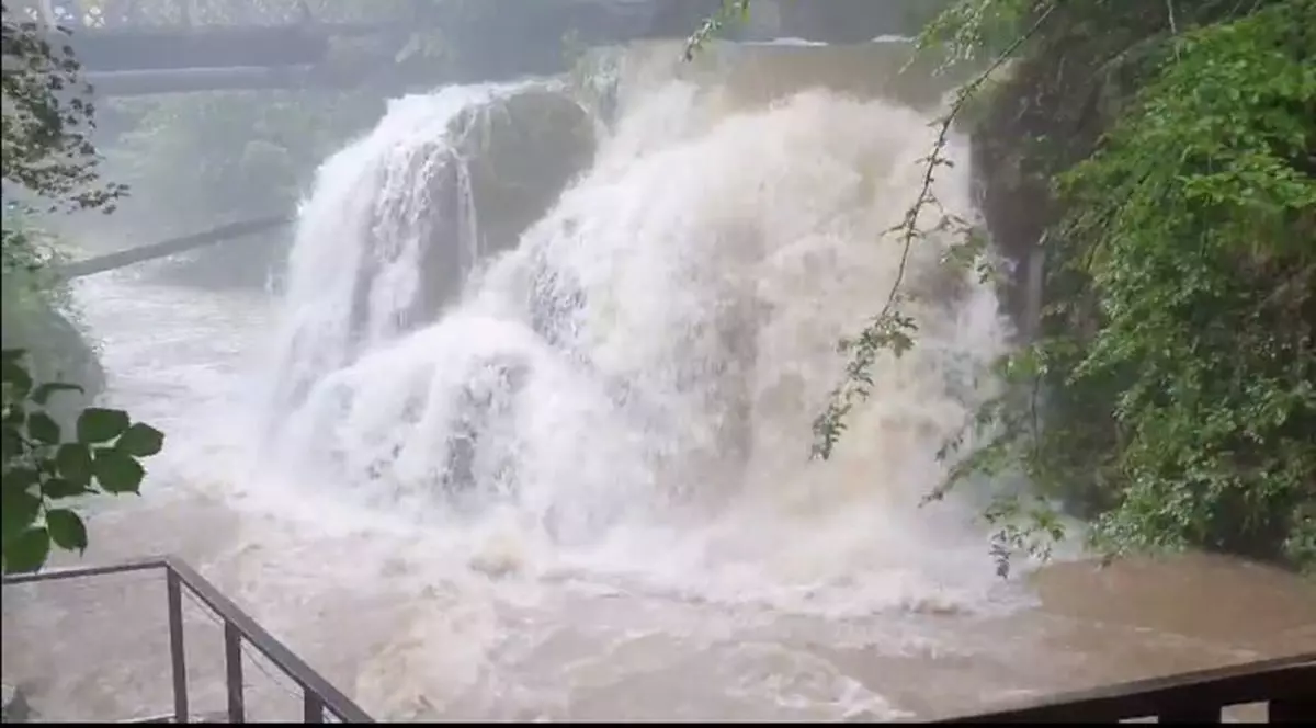 Cascada Bigăr din Caraş-Severin, în pericol din cauza viiturilor