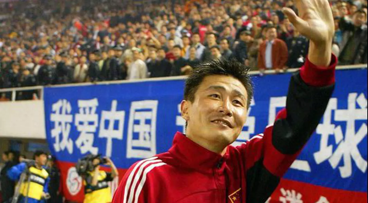 Golgheterul all-time al naţionalei Chinei cere răsturnarea de la putere a Partidului Comunist: ”Trebuie alungat de pe scena istoriei”