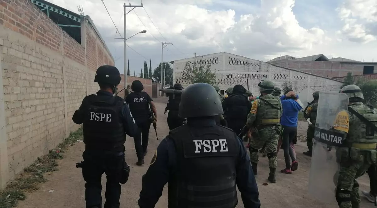 Cadavre abandonate pe un drum de țară din Mexic, după confruntările violente dintre cartelurile de droguri