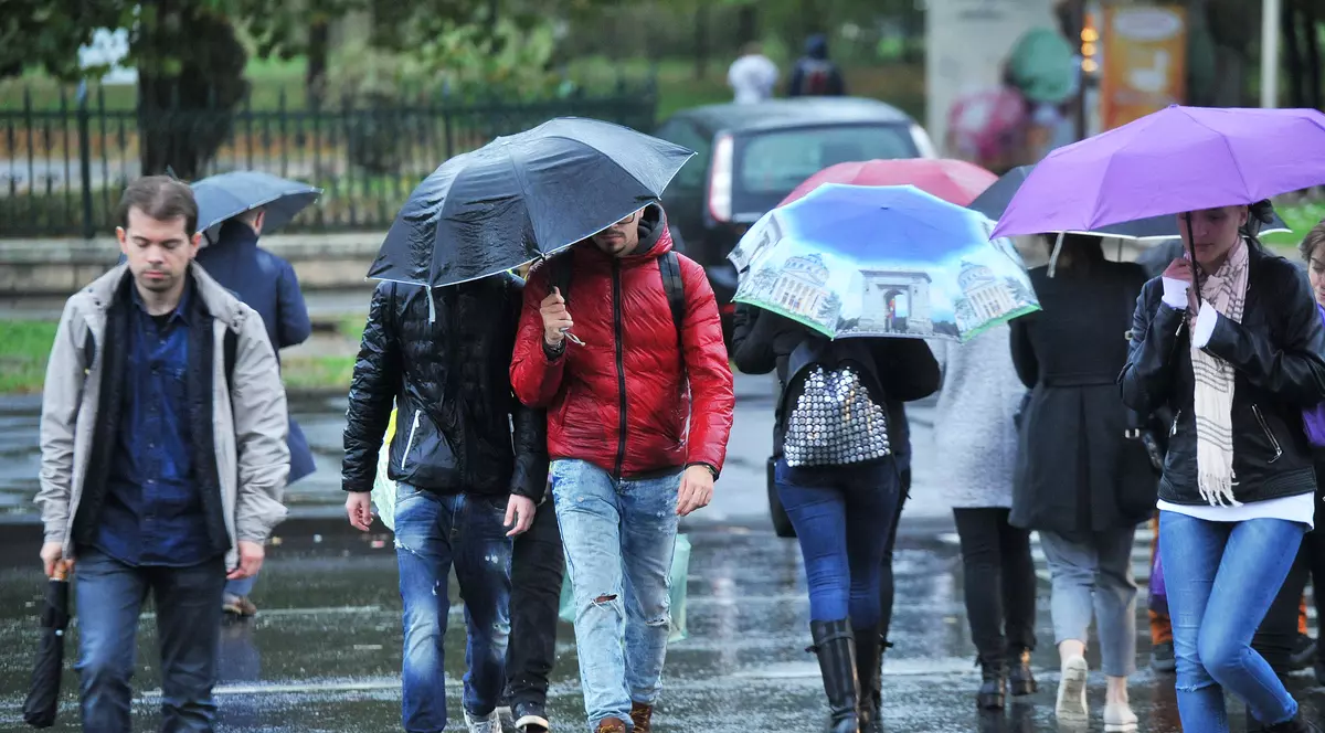 Prognoza meteo pentru 21 iunie. Averse, vijelii și descărcări electrice