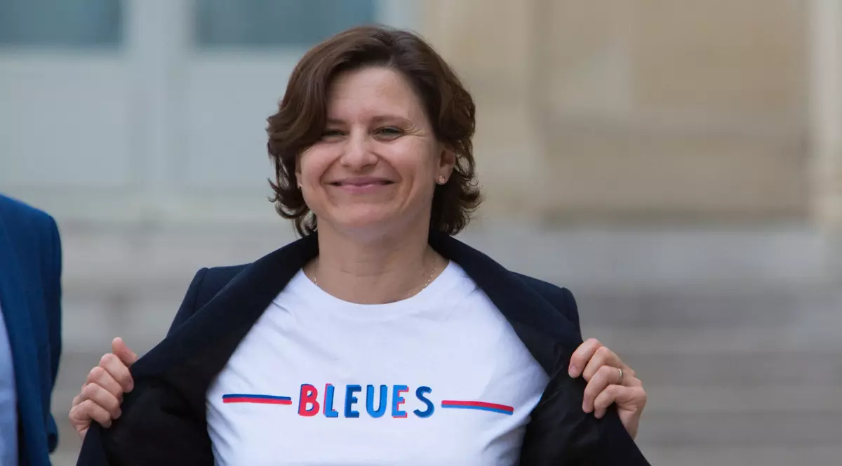 ”Am făcut o prioritate din prezenţa suporterilor la reluarea competițiilor”, susține Roxana Mărăcineanu