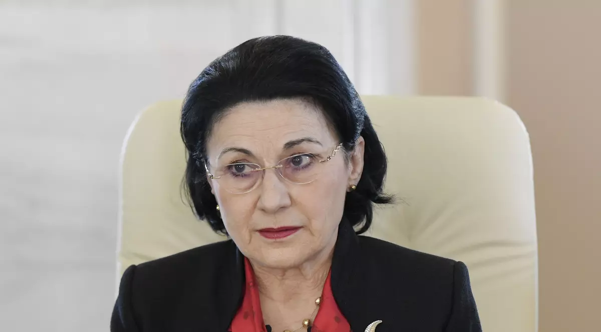 Ecaterina Andronescu a pierdut alegerile pentru șefia Senatului Politehnicii București. Tudor Prisecaru, noul președinte