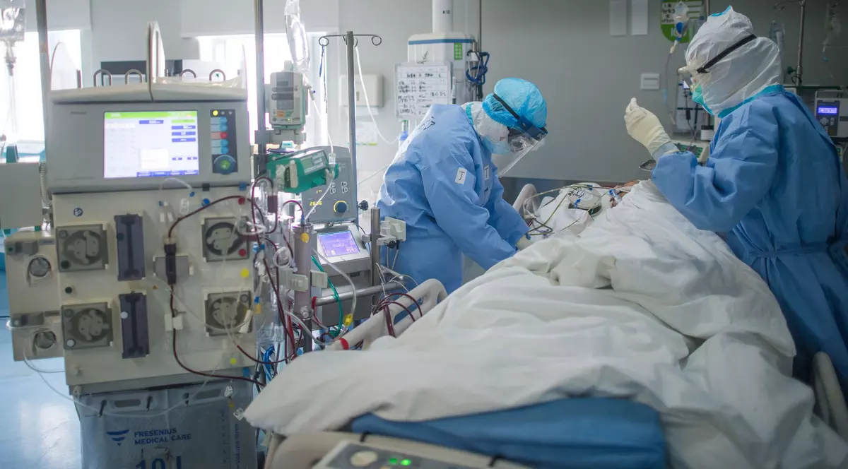 China a înregistrat o creştere uşoară de cazuri noi de coronavirus