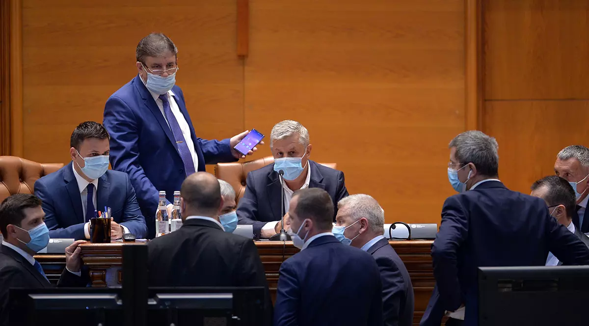 UPDATE | Parlamentul a votat ca alegerile locale să aibă loc pe 27 septembrie