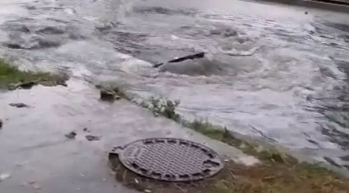 Avertismentul hidrologilor. Mai multe județe din țară, lovite de inundații. În Harghita, populația a fost avertizată prin Ro-Alert