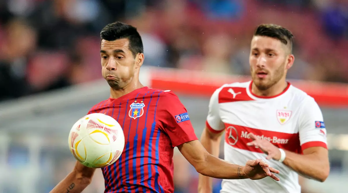 Paul Pârvulescu (în prim-plan), suspendat pentru dopaj. ANAD s-a autosesizat după declarațiile fotbalistului la GSP Live FOTO: EPA