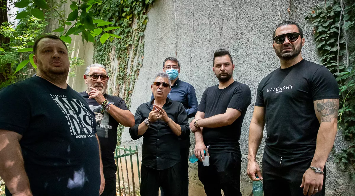 Suferă și acum după nepotul pe care l-a pierdut în urmă cu 13 ani! Pepe s-a recules la mormântul lui Franco, înainte de înmormântarea lui Costin Mărculescu