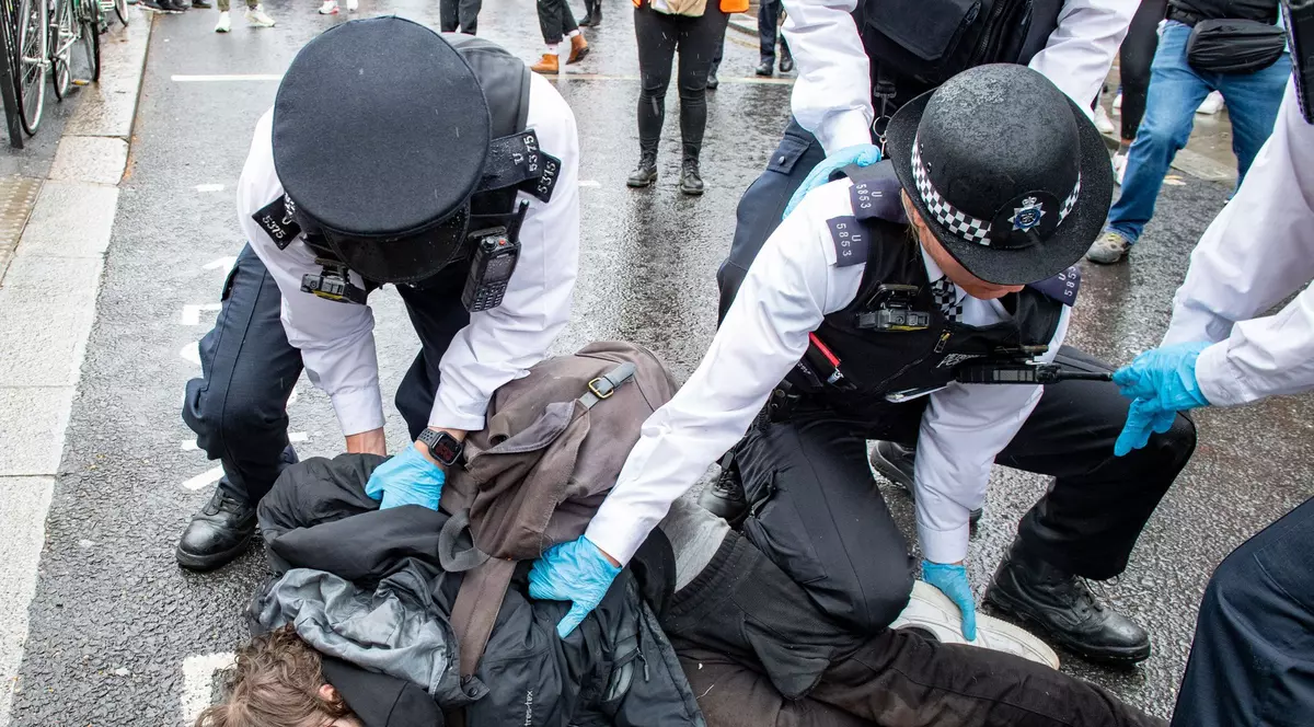 Incidente violente la Londra. Proteste în SUA și în alte orașe ale lumii, după moartea lui George Floyd
