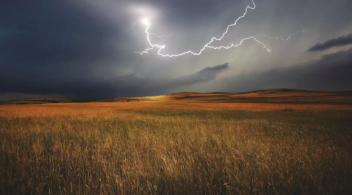 Vremea, marți 30 iunie. Căldură în sud, ploi și vijeli la munte