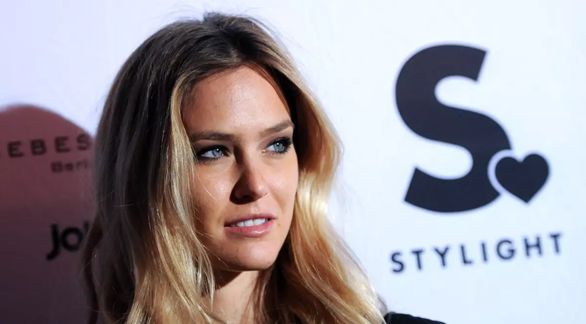 Cum a scăpat o fostă iubită a lui Adrian Mutu de închisoare. Top-modelul Bar Rafaeli va face muncă în folosul comunității