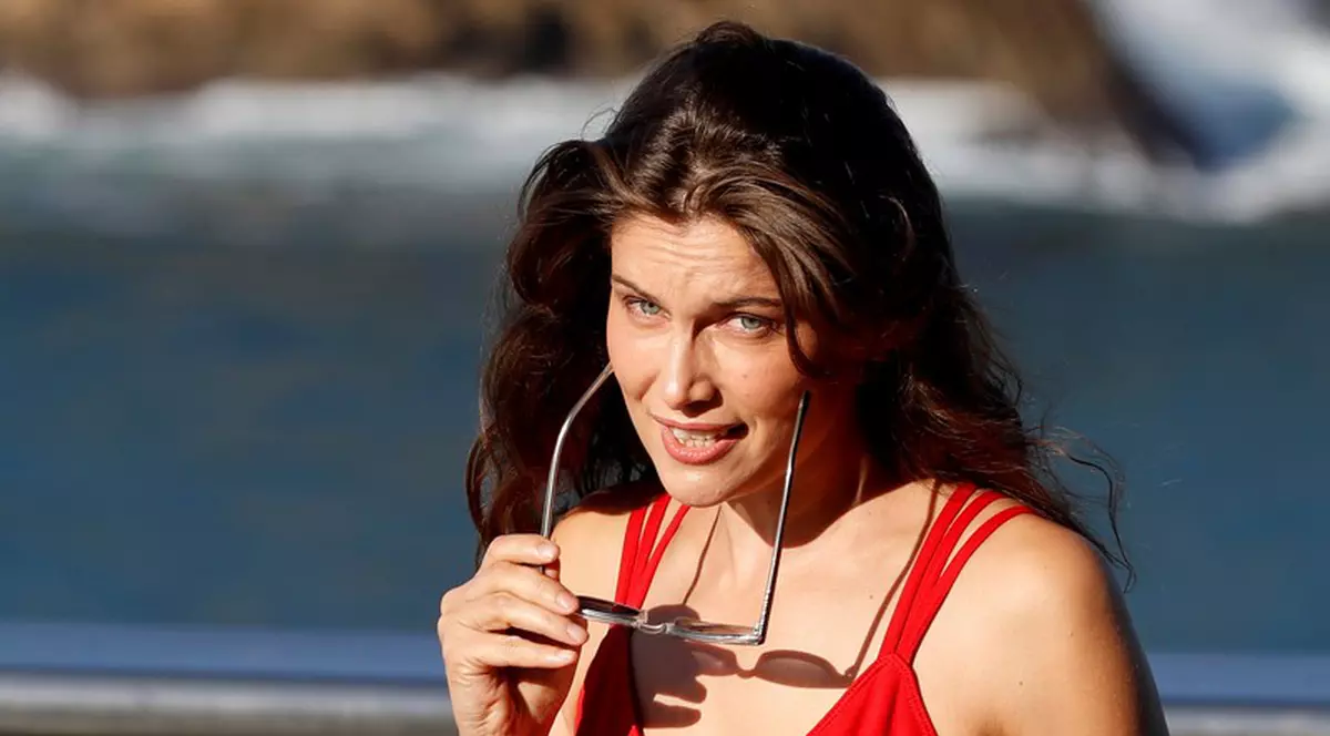 Laetitia Casta a pozat pentru revista franceză Numero: ”În cele din urmă, nuditatea este un act de rebeliune”