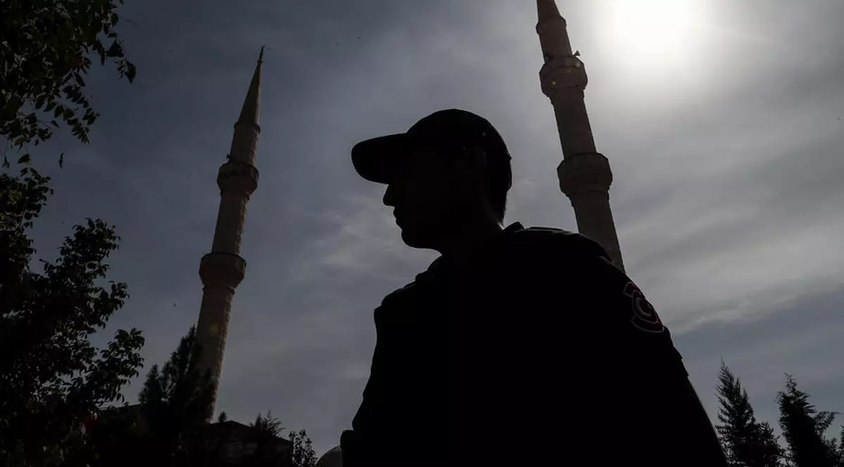 Paznicii de cartier din Turcia primesc puteri noi