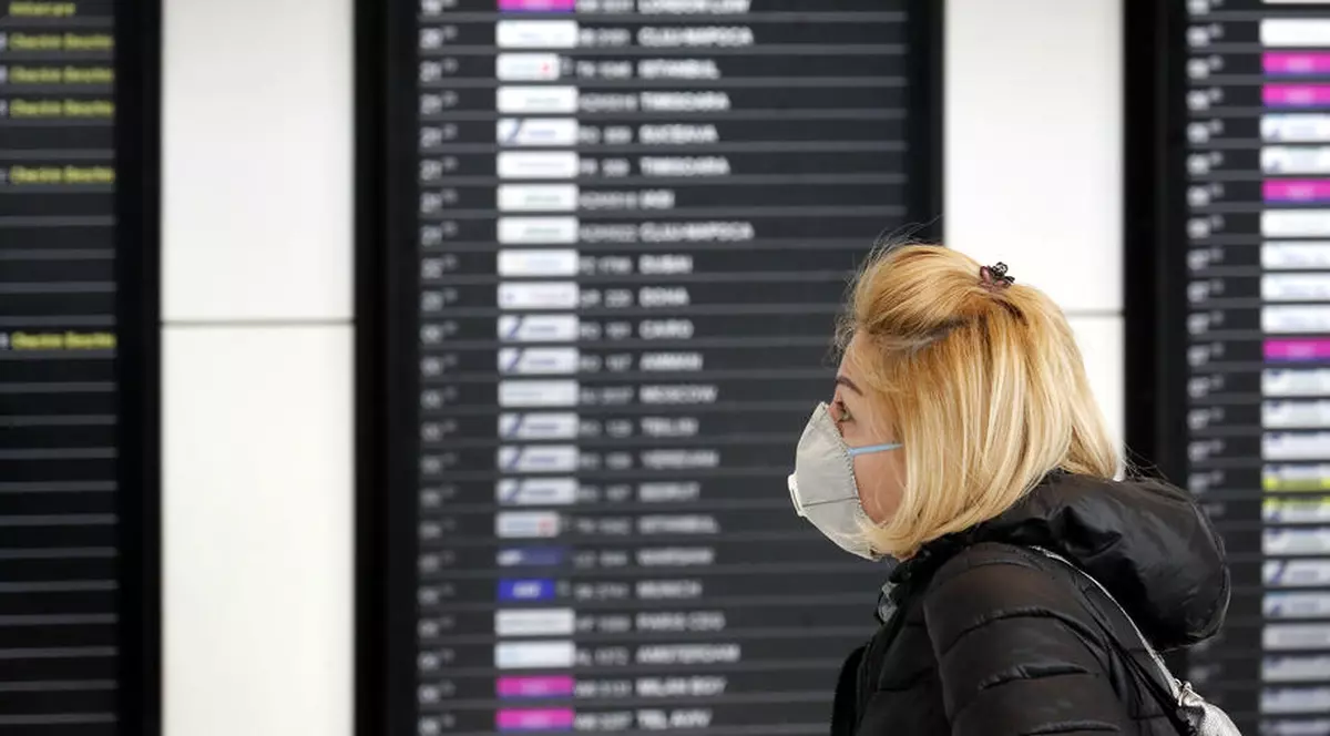 Lista țărilor pentru care carantina e obligatorie la revenirea în țară. Ce pot face cei care nu vor să stea 14 zile în carantină