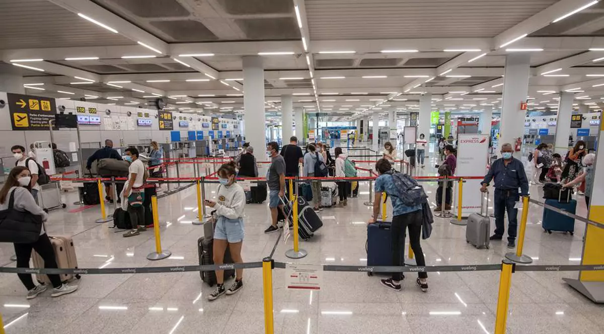 Spania îşi va redeschide frontierele la 21 iunie pentru cetăţenii din Uniunea Europeană