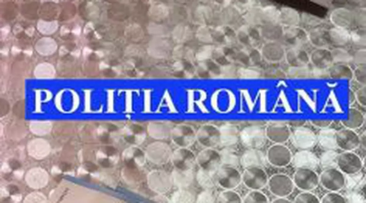 VIDEO | Cămătari din Vrancea, reținuți de polițiști. Victimele erau mai mulți patroni de restaurante