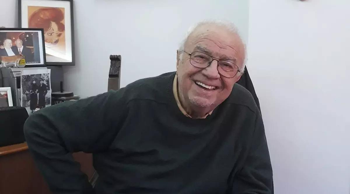 Alexandru Arșinel revine pe scenă la 81 de ani, după ce s-a retras din funcția de manager al Teatrului de Revistă
