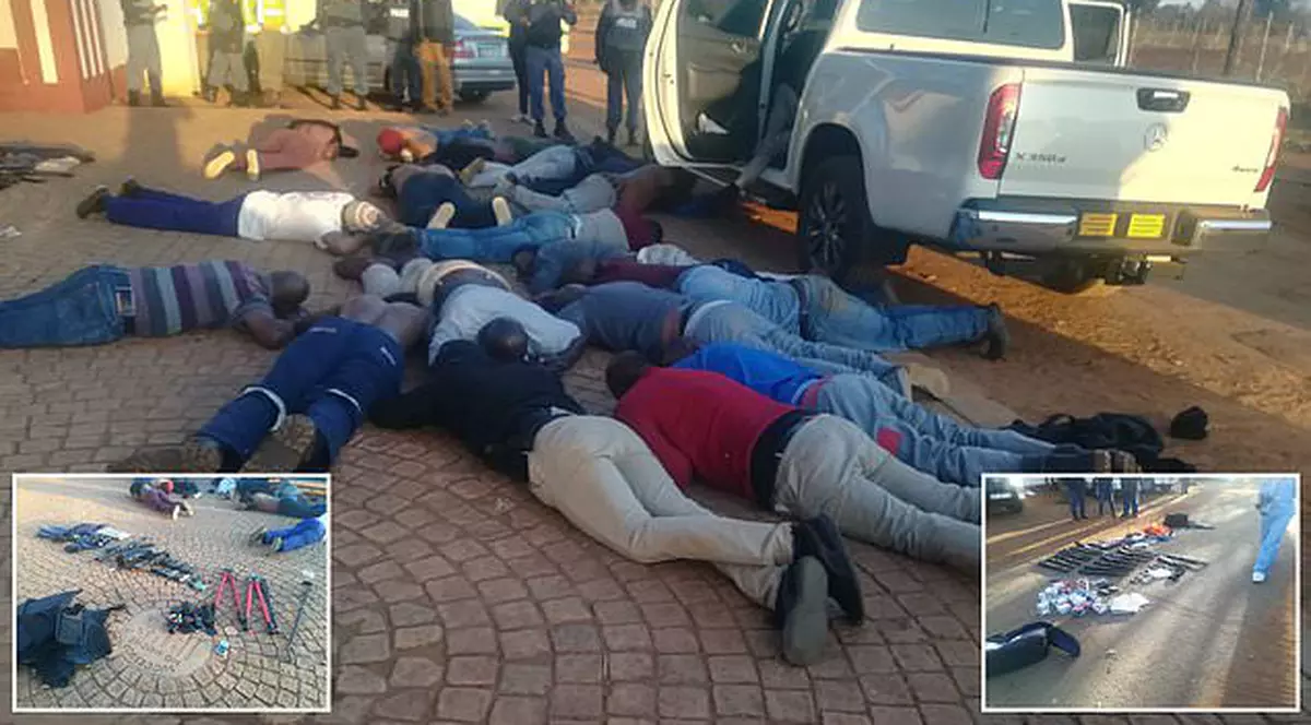 Cinci oameni uciși în urma unui atac armat la o biserică din Africa de Sud