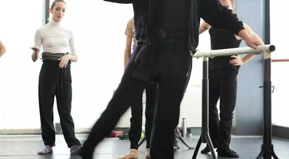 Un profesor român de balet a murit în fața elevilor săi, în Italia