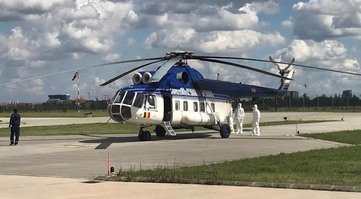 În Dâmbovița nu mai sunt locuri la Terapie Intensivă. Trei pacienți cu COVID-19 în stare gravă, transferați cu elicopterul la Galați și la Medgidia