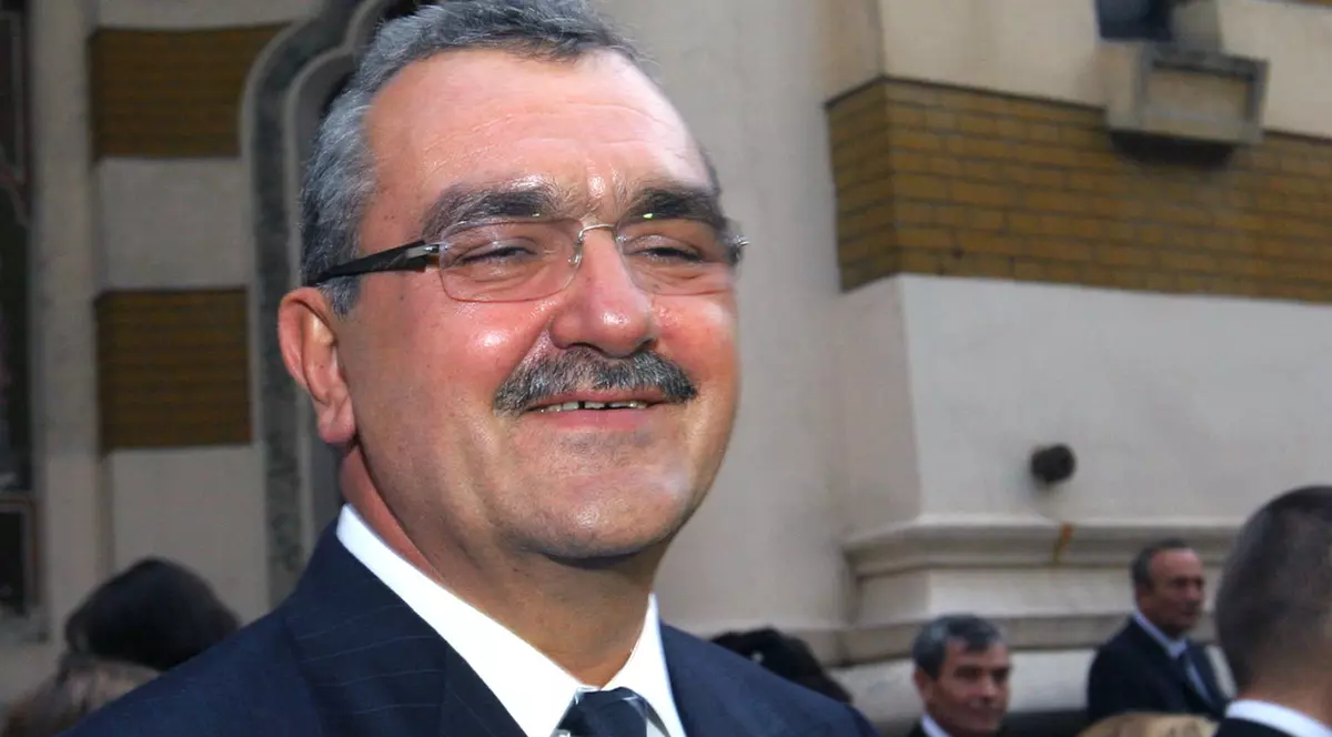 O după-amiază cu Leicester, Chelsea, Churchill și... Miron Mitrea