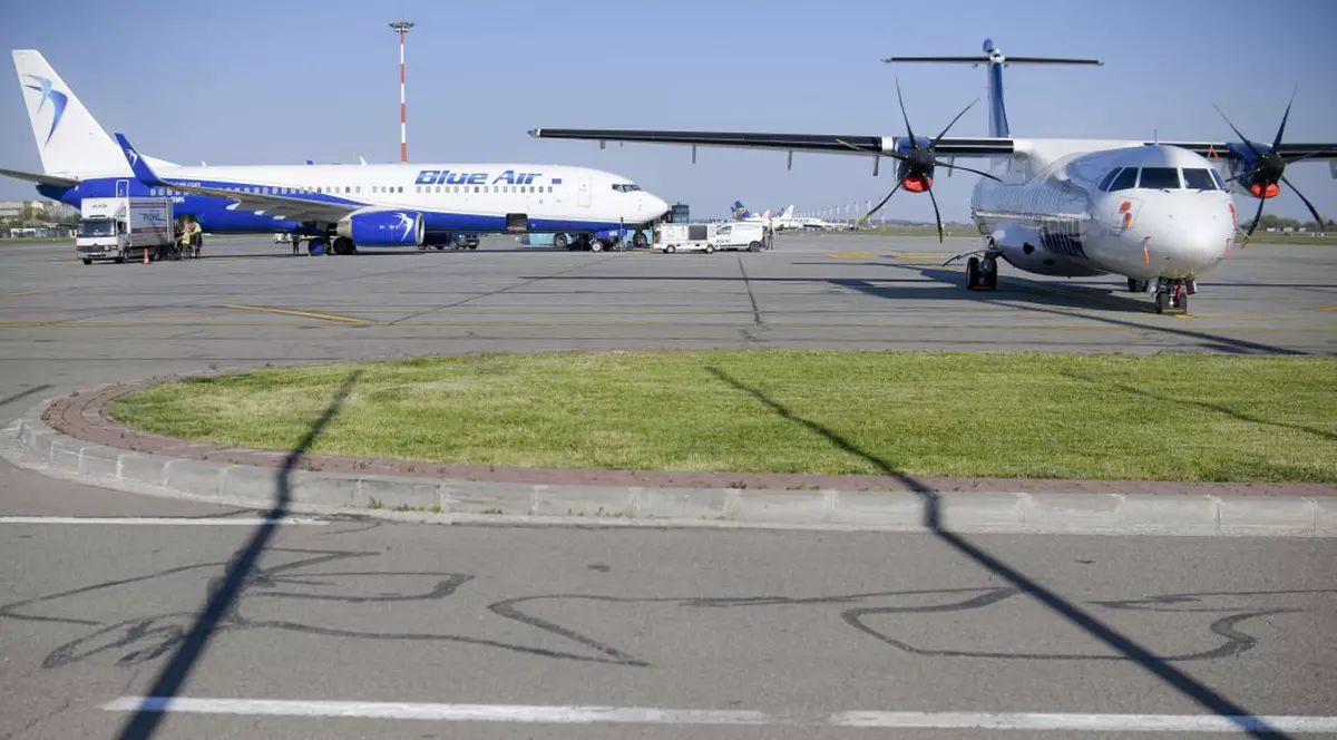 Zeci de zboruri din România către destinații din Europa, Africa și Orientul Mijlociu, anulate în ultima clipă: ”Este încă o încurcătură a autorităților”