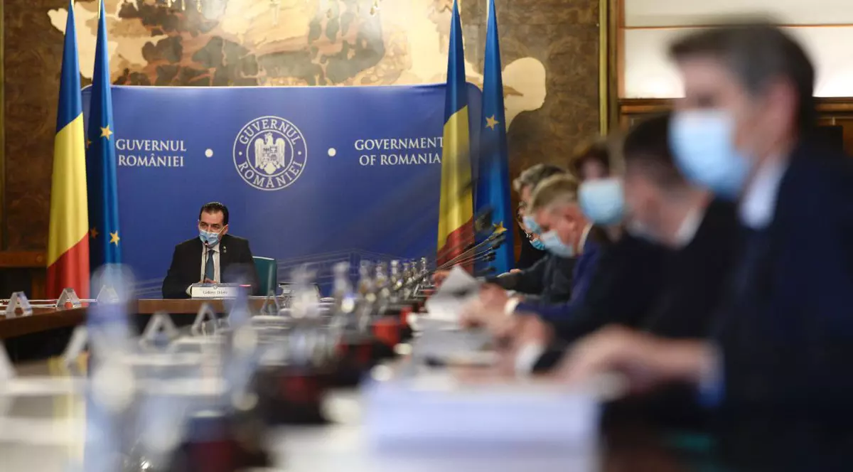 Ludovic Orban, către Anisie şi Tătaru: "Mâine să publicăm ordinul comun cu măsurile pentru deschiderea anului şcolar"