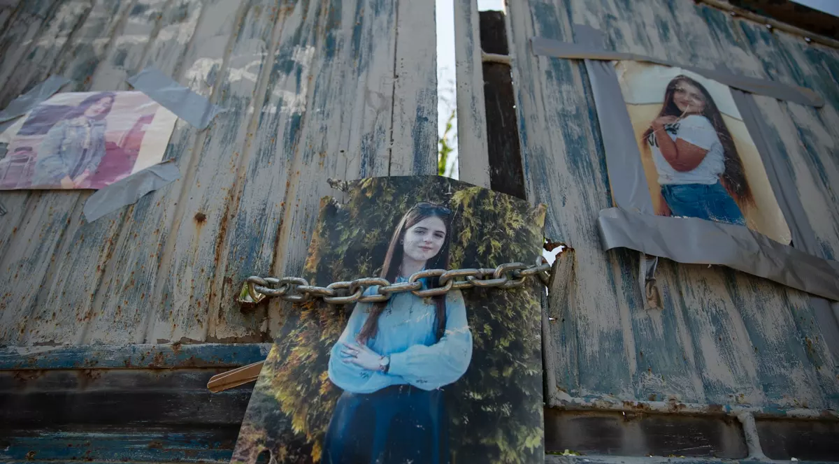 Un an de la cazul Caracal și de la apelul de urgență care a cutremurat țara: „Nu mai suport să ascult înregistrările de la 112, dar doar atât mai am de la ea”