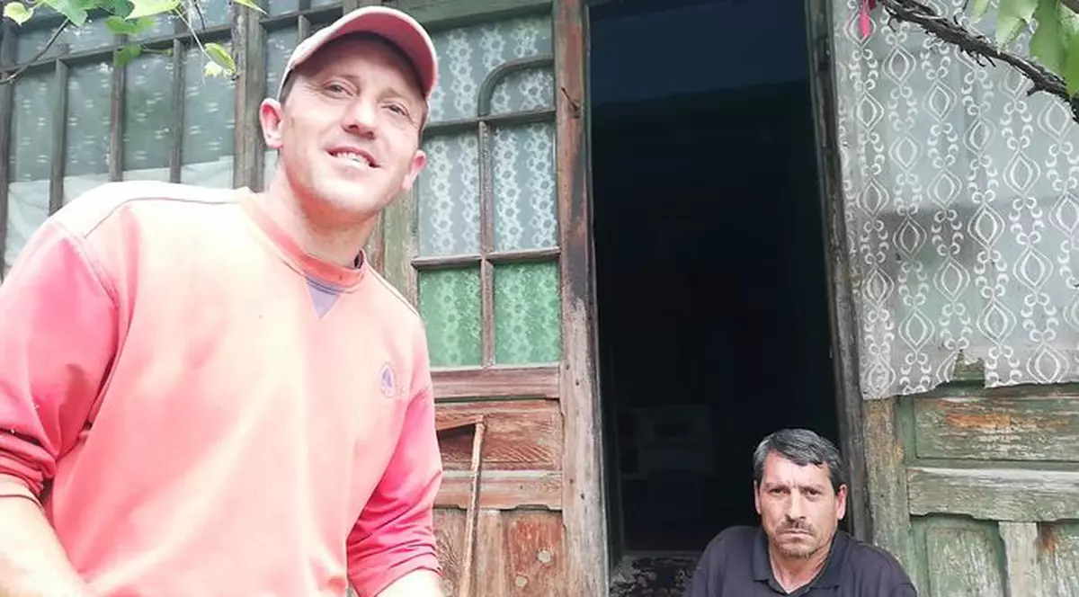 Primar din Iași, acuzat că fură indemnizația unui bărbat cu handicap și că îi ține buletinul în primărie. Reacția edilului:„Un fost casier face acuzații”