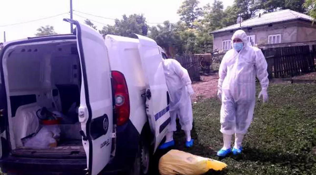 Un bărbat posibil infectat cu antrax, internat la Spitalul din Vaslui. Boala poate fi mortală