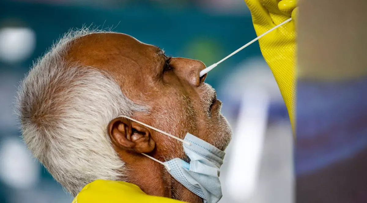 VIDEO Cât costă un test COVID în România, în comparație cu mai multe țări europene. Preț mai mare în majoritatea statelor