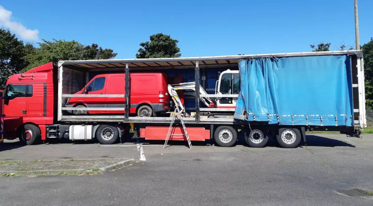 Un român, prins în Germania cu două excavatoare furate din Danemarca