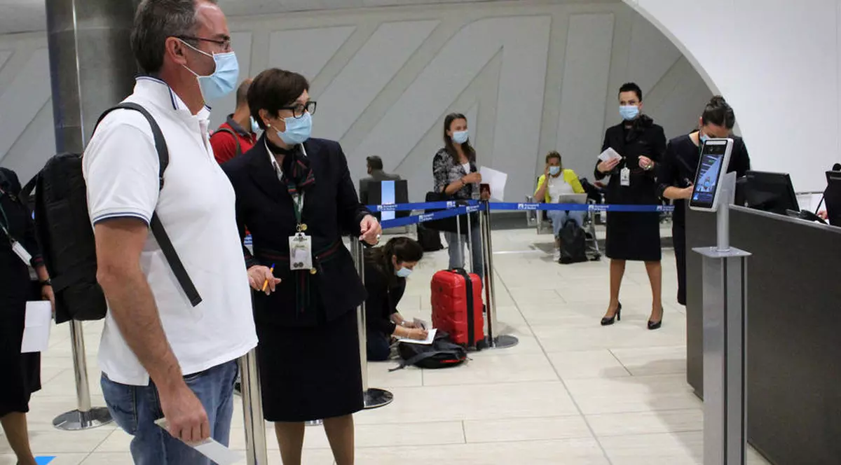 Italia a anunțat carantină 14 zile pentru cei care vin din România și Bulgaria: ”Virusul nu e înfrânt și continuă să circule”