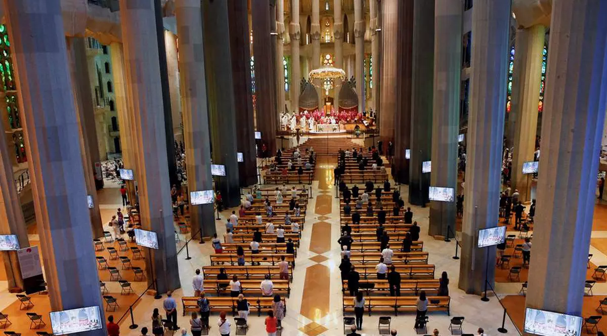 Președintele guvernului Cataloniei cere sancționarea Bisericii Catolice, după slujba neautorizată de pomenire a victimelor coronavirusului