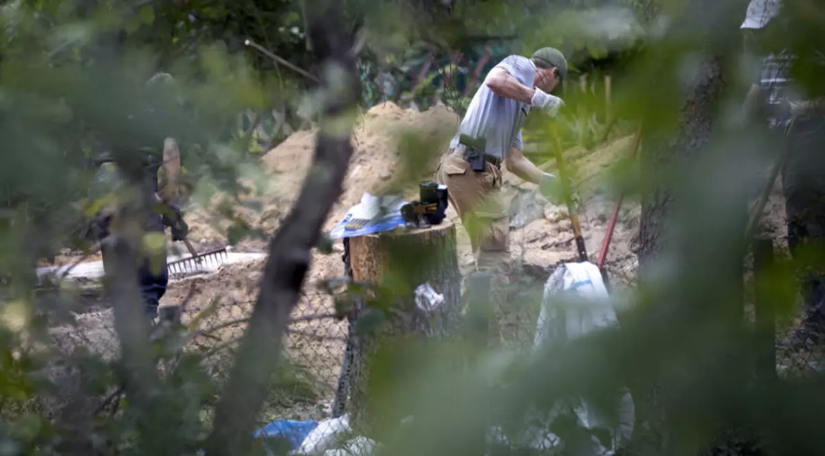 Acțiune de căutare a britanicei Maddie McCann, dispărută în 2007. Excavatoarele sapă într-o curte din Hannovra