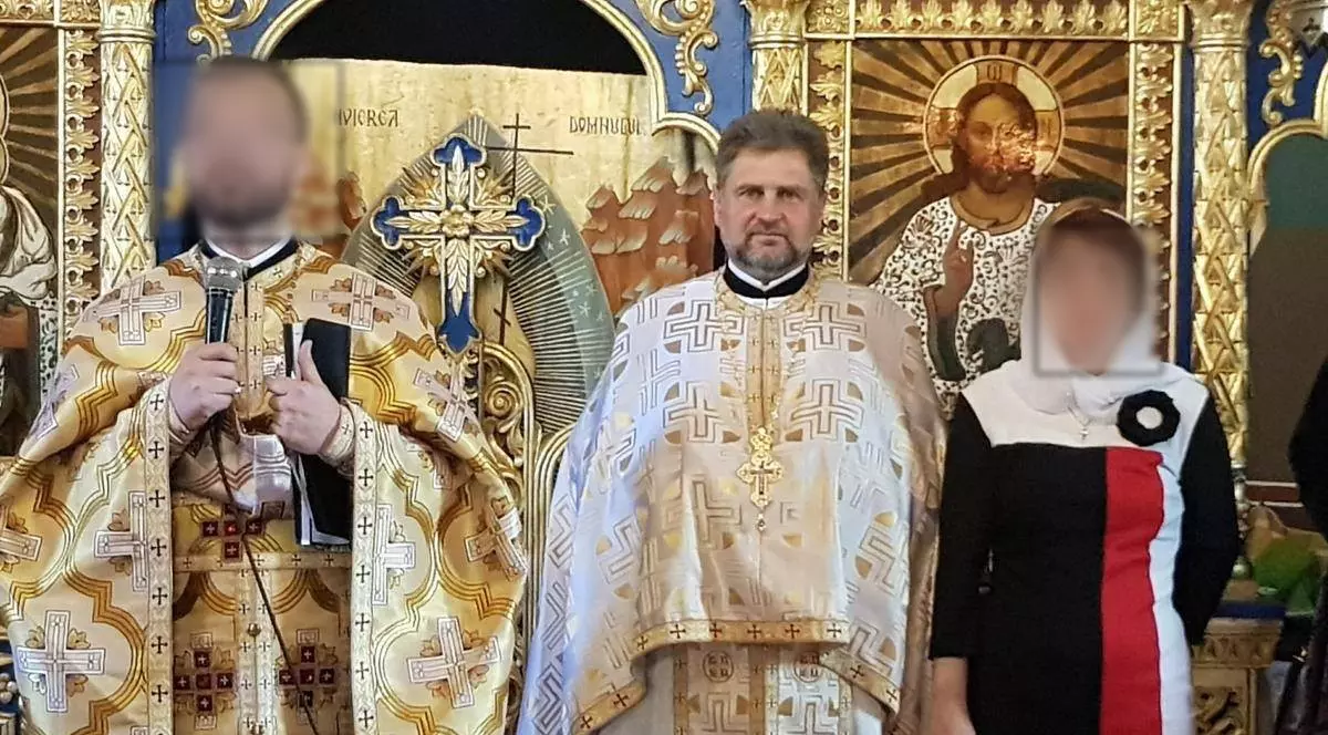 Cum s-a răzbunat un preot pe un ieșean care s-a plâns la Poliție de slujba transmisă prin boxe. „Părintele regretă mult”