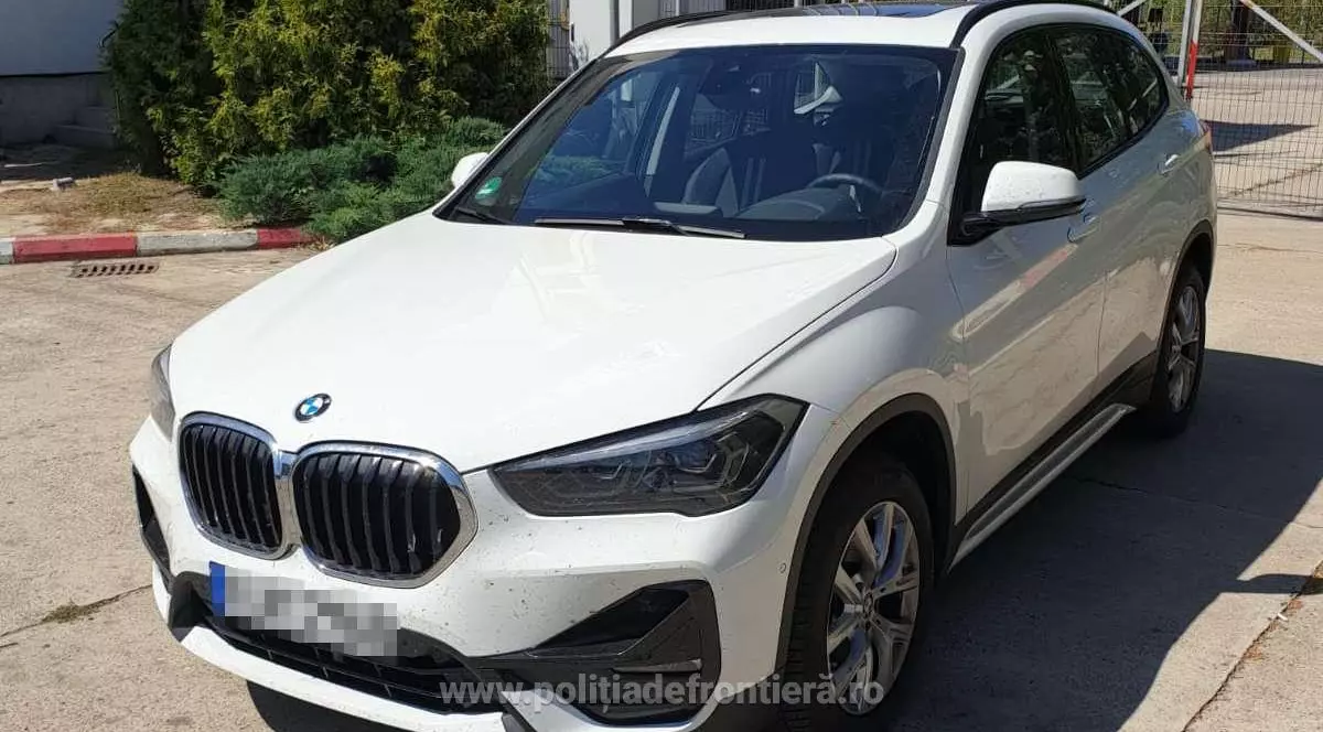 Cum a rămas un român fără maşina de peste 40.000 de euro. Ce au descoperit poliţiştii de frontieră