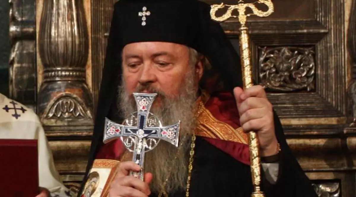 Mitropolitul Clujului: ”Domnul Isus Hristos este ”doctorul cel mare”. Poate tămădui această pandemie”