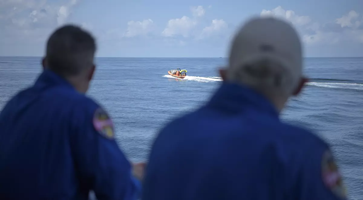 Capsula Crew Dragon a SpaceX a ajuns cu bine pe Pământ