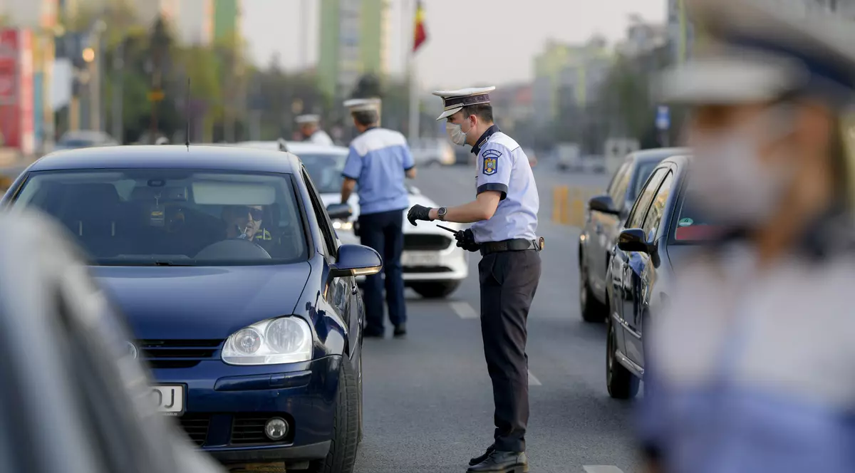 Aproape 1.100 de amenzi în ultimele 24 de ore pentru nerespectarea măsurilor de protecție sanitară